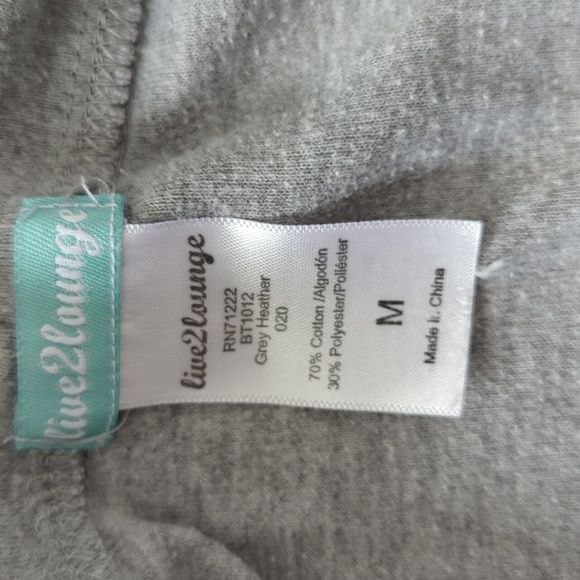 3 for $30. Open front long sleeve top - Picture 4 of 6